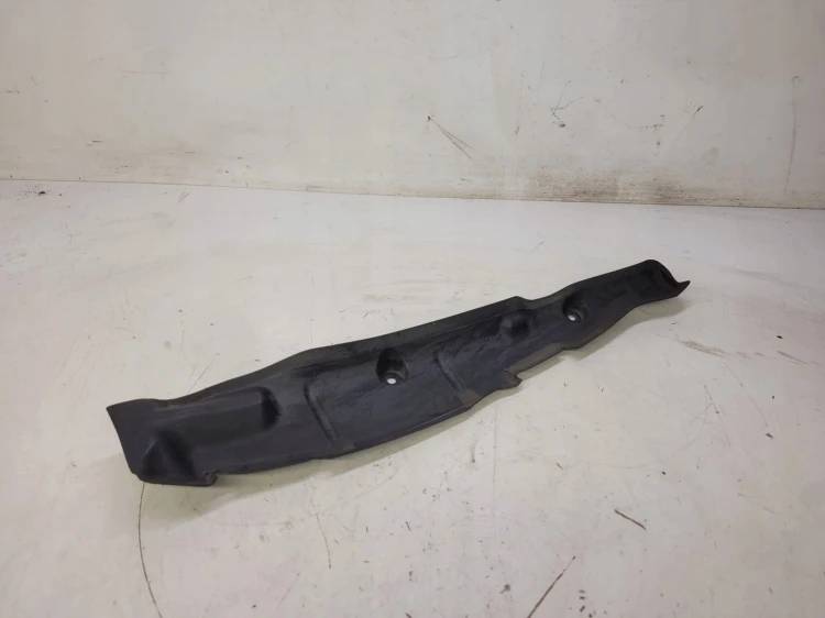WYGŁUSZENIE BŁOTNIKA LEWE AUDI A4 B9 8W0821111