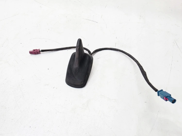 ANTENA LOTKA REKIN AUDI A6 C6 LIFT AVANT KOMBI 4F9035503H MAT