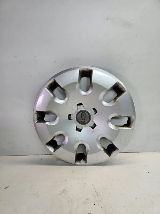 KOŁPAK ORYGINALNY AUDI A1 8X 8X0601147 R15