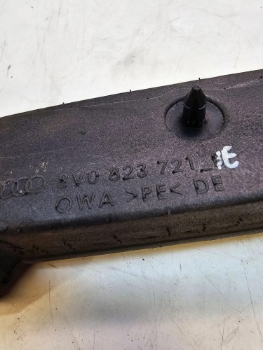 WYGŁUSZENIE BŁOTNIKA LEWE AUDI A3 8V 8V0823721
