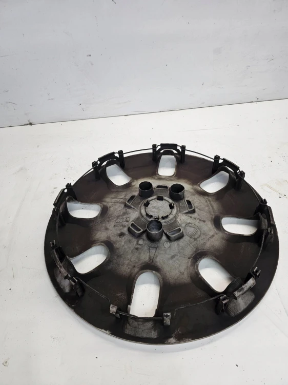 KOŁPAK ORYGINALNY AUDI A1 8X 8X0601147 R15