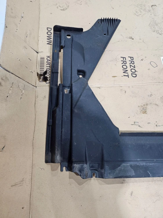 OSŁONA PODWOZIA TYŁ AUDI A4 B9 8W0825215E