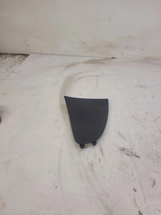 ZAŚLEPKA KLAPY BAGAŻNIKA AUDI A4 B9 8W9867657