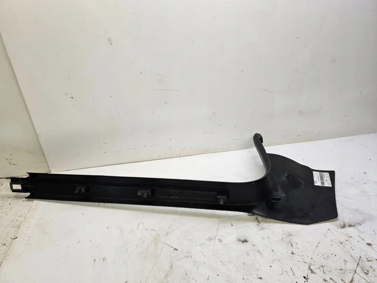 OSŁONA PROGU PRAWA AUDI A6 C6 LIFT 4F1867272B