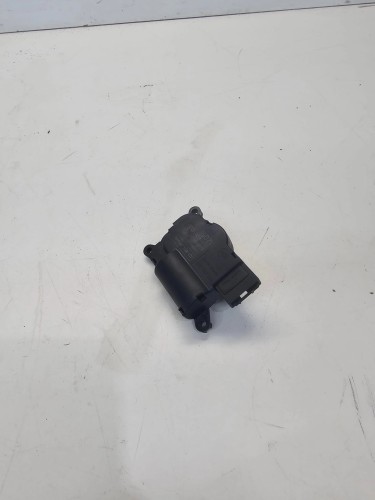 SILNICZEK NAGRZEWNICY AUDI Q7 4L VW 7L0907511AF