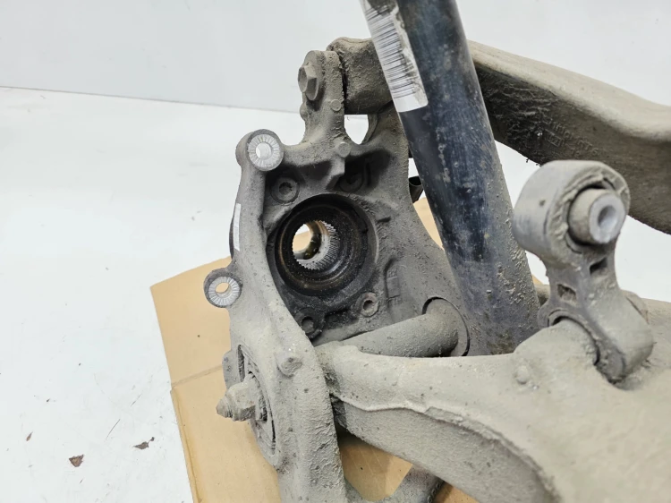 ZWROTNICA PRAWY TYŁ AUDI A6 C7 QUATTRO 8R0505436C 8R0505312F