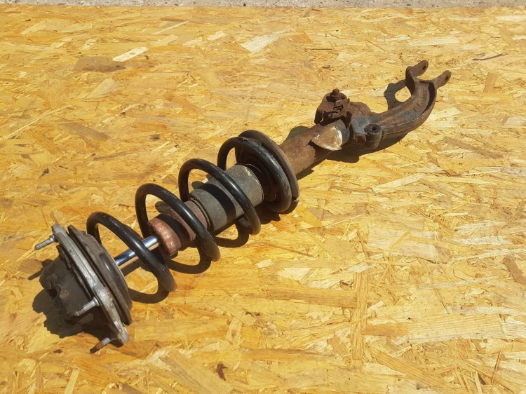 AMORTYZATOR PRAWY PRZÓD AUDI A6 C7 A7 4G0413031AF