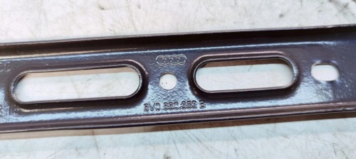 WSPORNIK PODPORA SELAŻA DESKI AUDI A3 8V 8V0880353B