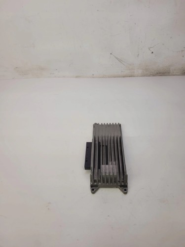 WZMACNIACZ RADIA AUDIO AUDI A4 B8 A5 Q5 8R1035223A