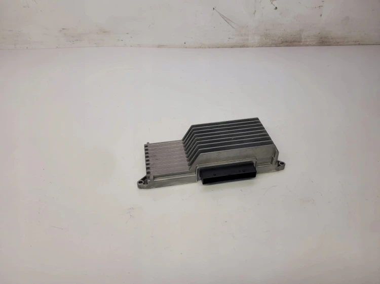 WZMACNIACZ RADIA AUDIO AUDI A4 B8 A5 Q5 8R1035223A