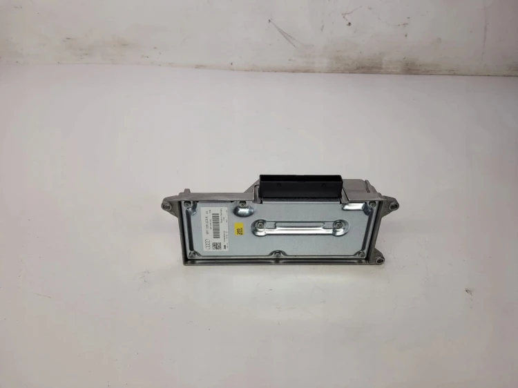 WZMACNIACZ RADIA AUDIO AUDI A4 B8 A5 Q5 8R1035223A