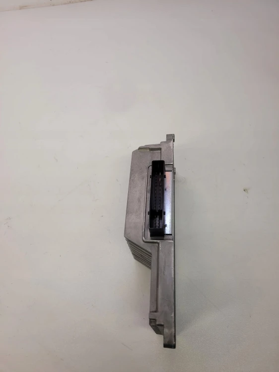 WZMACNIACZ RADIA AUDIO AUDI A4 B8 A5 Q5 8R1035223A