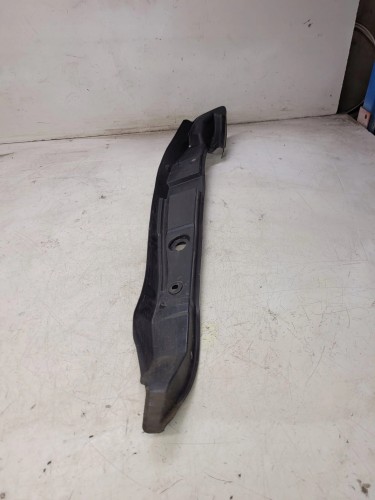 WYGŁUSZENIE BŁOTNIKA LEWE AUDI Q5 8R 8R0821111C