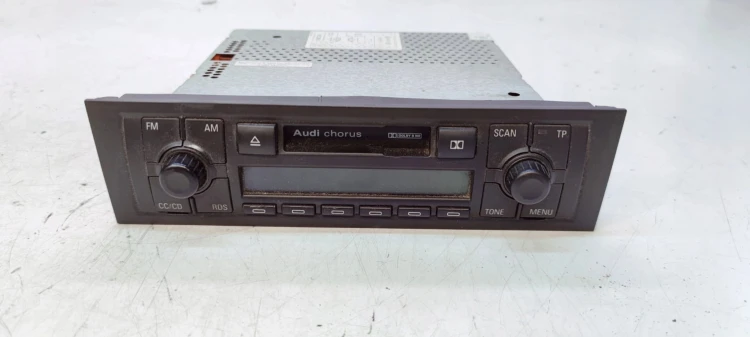RADIO AUDI CHORUS AUDI A3 8P 8P0035152B