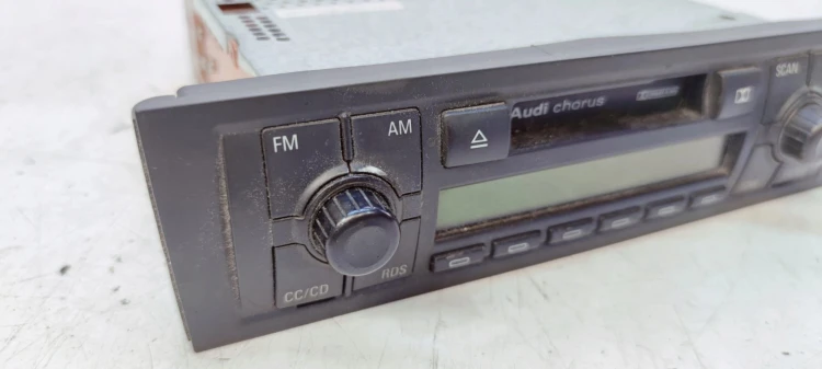 RADIO AUDI CHORUS AUDI A3 8P 8P0035152B