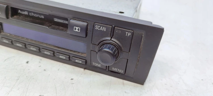 RADIO AUDI CHORUS AUDI A3 8P 8P0035152B