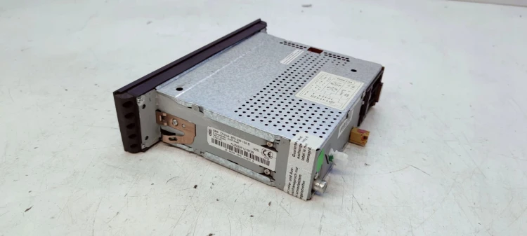 RADIO AUDI CHORUS AUDI A3 8P 8P0035152B