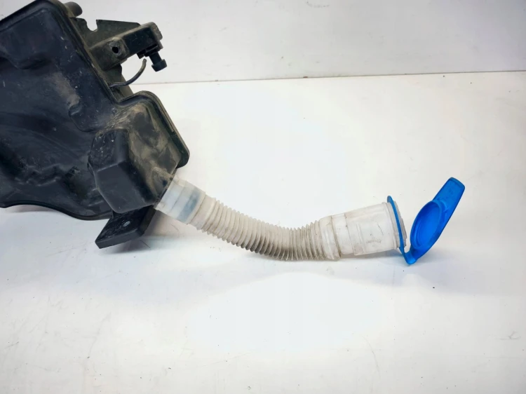 ZBIORNIK SPRYSKIWACZY AUDI A1 8X VOLKSWAGEN SEAT SKODA 6R0955453E