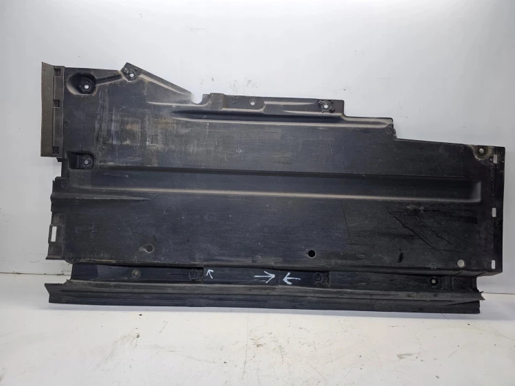 OSŁONA PŁYTA PODWOZIA LEWA AUDI A5 SPORTBACK 8T8825207