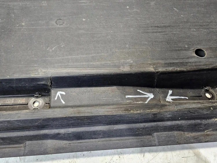 OSŁONA PŁYTA PODWOZIA LEWA AUDI A5 SPORTBACK 8T8825207