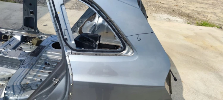 ĆWIARTKA BŁOTNIK LEWY TYŁ AUDI Q5 8R LY7G ORYGINAŁ