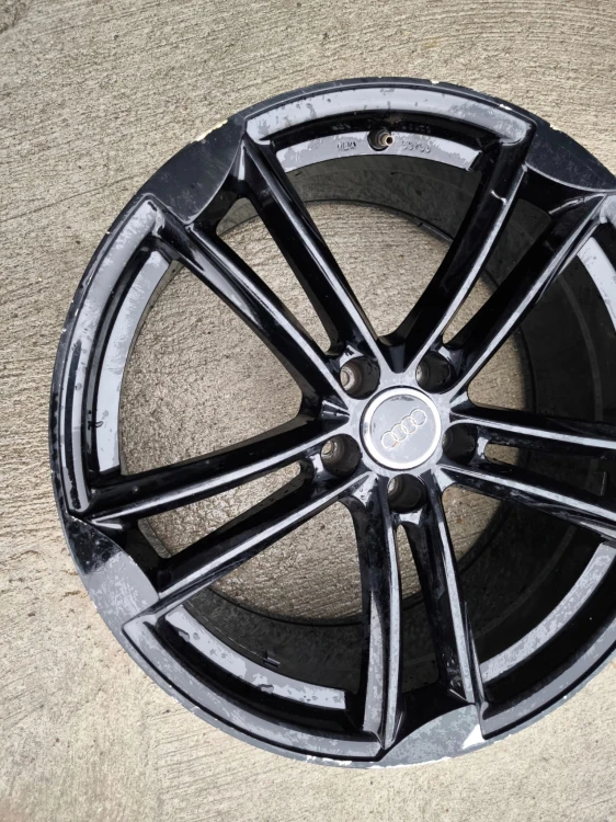 FELGA ALUMINIOWA KBA 50753 AUDI VW SEAT SKODA 9.0J R20 ET 33 Z*29* K