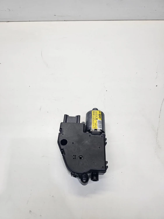 SILNICZEK SZYBERDACHU AUDI Q5 8R LIFT 7N0959591B