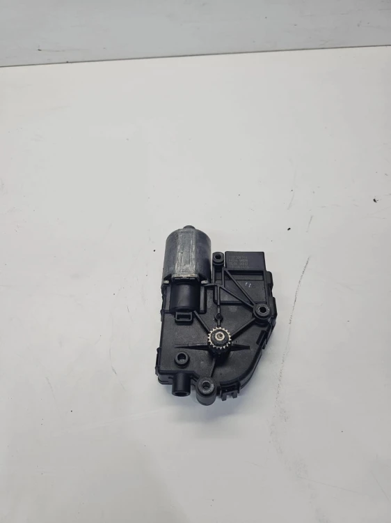 SILNICZEK SZYBERDACHU AUDI Q5 8R LIFT 7N0959591B