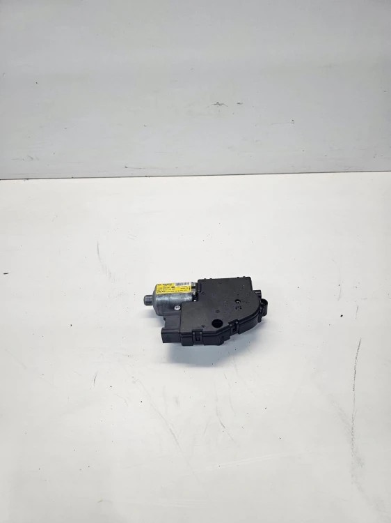 SILNICZEK SZYBERDACHU AUDI Q5 8R LIFT 7N0959591B