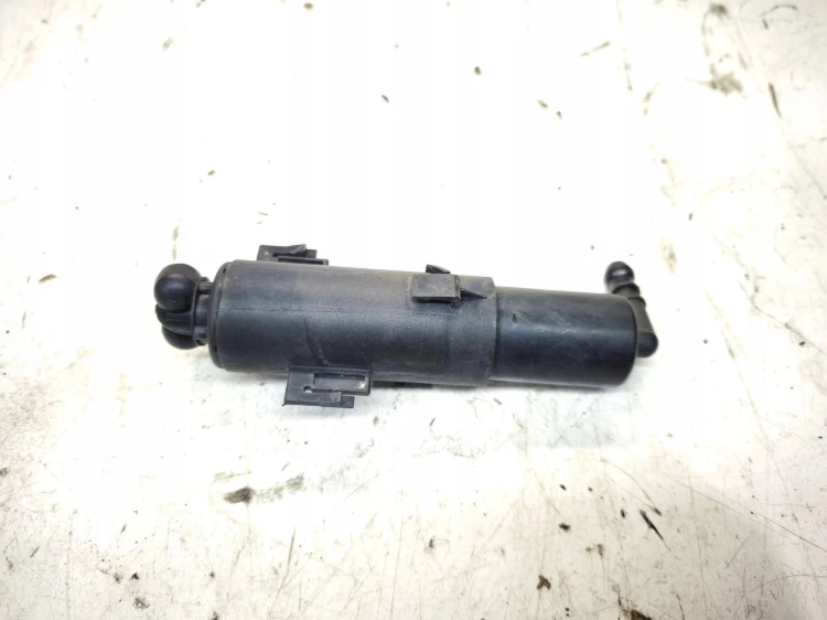 SPRYSKIWACZ REFLEKTORA PRAWY AUDI A5 8T 8T0955102A