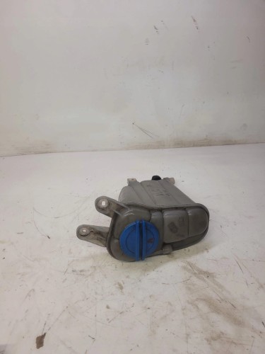 ZBIORNICZEK WYRÓWNAWCZY AUDI A4 S4 S5 8K0121405N