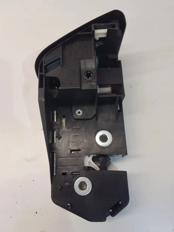 MECHANIZM OPARCIA FOTELA AUDI A3 A4 A6 8K5885682