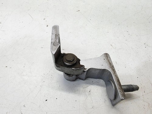 ZAWIAS DRZWI PRAWY AUDI A1 8X Q3 8U A3 8V 8V0833404E