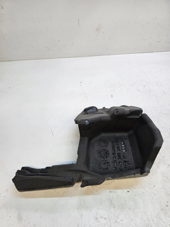 WYGŁUSZENIE BŁOTNIKA PRAWE AUDI A4 B9 8W5864786G