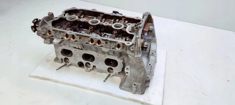 GŁOWICA KOMPLETNA AUDI A5 A5 A6 C7 A7 2.8 3.2 FSI 06E103404A