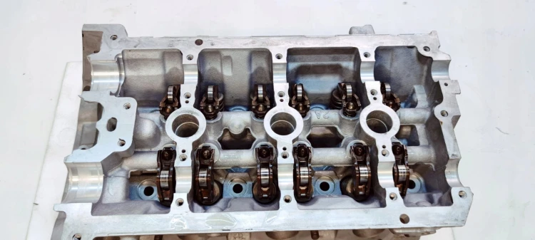 GŁOWICA KOMPLETNA AUDI A5 A5 A6 C7 A7 2.8 3.2 FSI 06E103404A