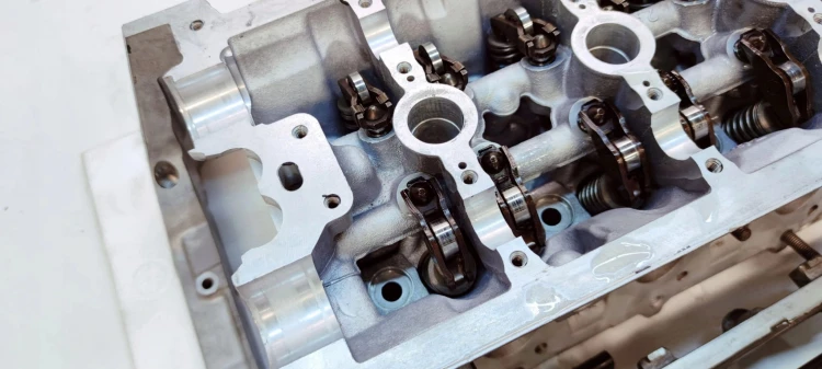 GŁOWICA KOMPLETNA AUDI A5 A5 A6 C7 A7 2.8 3.2 FSI 06E103404A