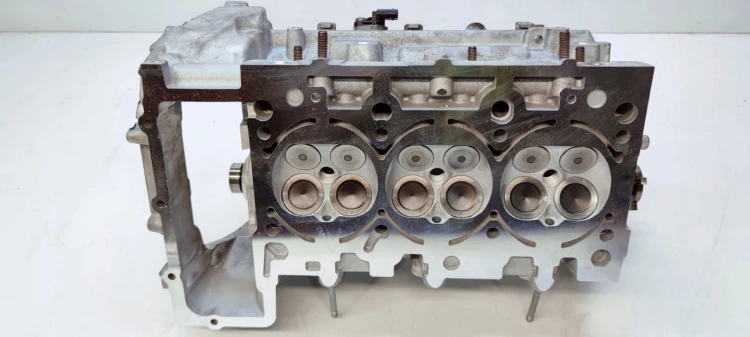 GŁOWICA KOMPLETNA AUDI A5 A5 A6 C7 A7 2.8 3.2 FSI 06E103404A