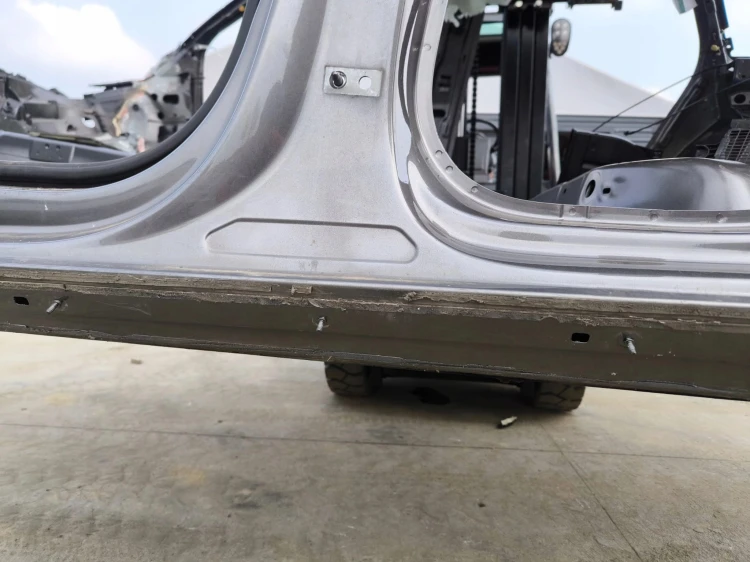 ĆWIARTKA PRÓG LEWY AUDI A4 B9 LIFT ALLROAD ORYGINAŁ !!!
