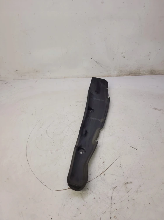 WYGŁUSZENIE BŁOTNIKA PRAWE AUDI A4 B9 8W0821112