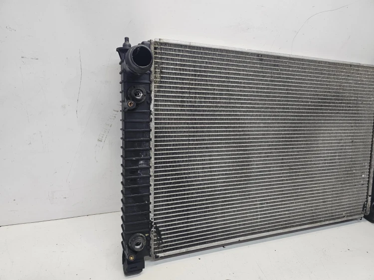 CHŁODNICA WODY AUDI A6 C6 LIFT 3.0 TFSI 4F0121251AF