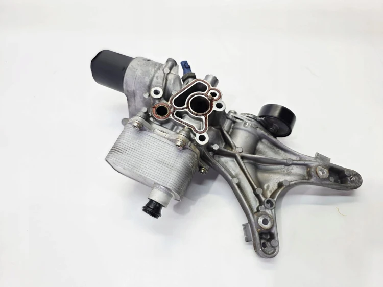 PODSTAWA FILTRA OLEJU ŁAPA ALTERNATORA AUDI A4 A5 Q5 FY 2.0 TFSI 06L903143K
