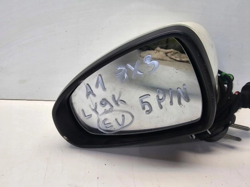 LUSTERKO ZEWNĘTRZNE LEWE AUDI A1 8X3 5-PIN EUROPA LY9K