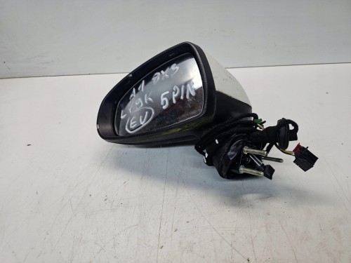 LUSTERKO ZEWNĘTRZNE LEWE AUDI A1 8X3 5-PIN EUROPA LY9K