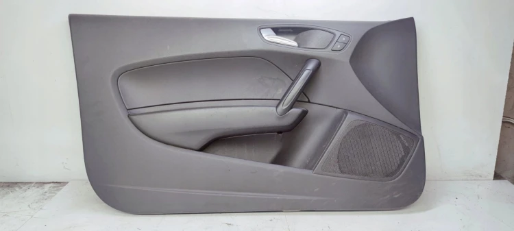 BOCZEK DRZWI LEWY PRZÓD AUDI A1 3-DRZWI 8X1867105A *3*
