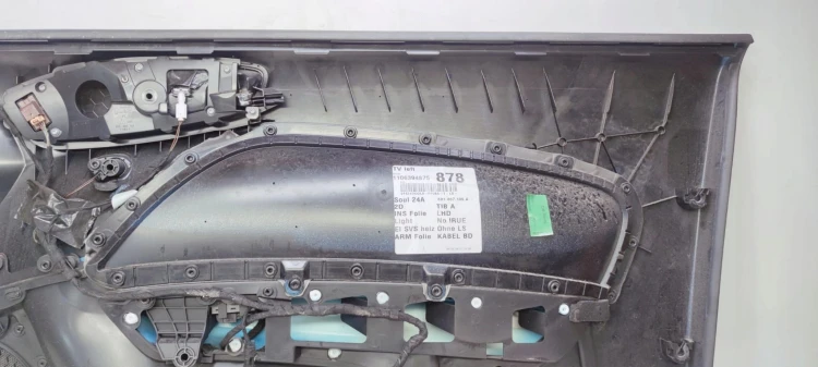 BOCZEK DRZWI LEWY PRZÓD AUDI A1 3-DRZWI 8X1867105A *3*