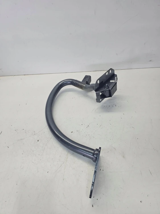 ZAWIAS KLAPY PRAWY TYŁ AUDI A5 8T COUPE 8T0827302F