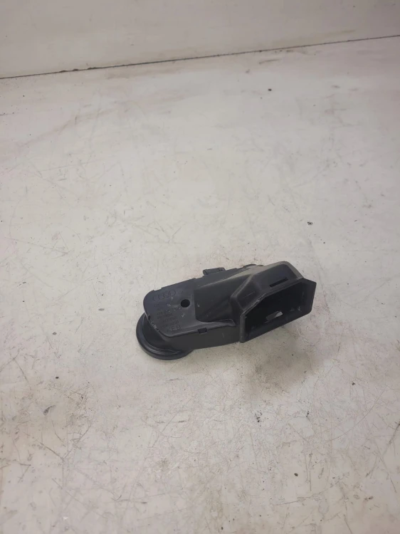 WLOT KIEROWNICA POWIETRZA AUDI A6 C6 4F1819722A 4F1819726A