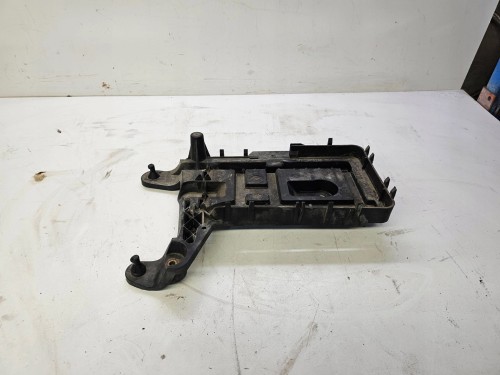 PODSTAWA AKUMULATORA AUDI VW SEAT 1K0915333C