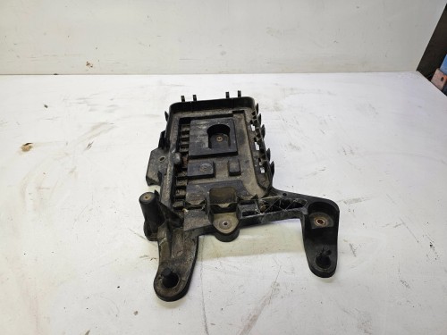 PODSTAWA AKUMULATORA AUDI VW SEAT 1K0915333C